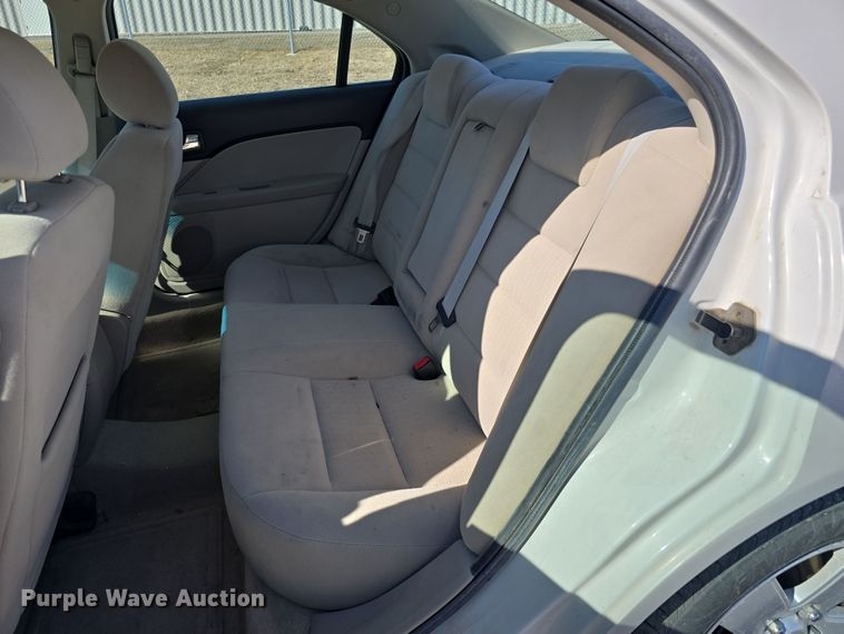 image for item DW3204 2008 Ford Fusion SE 