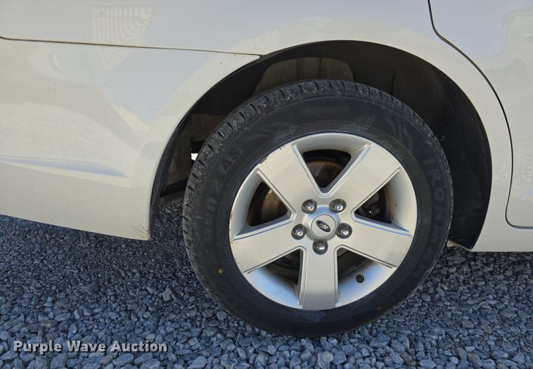 image for item DW3204 2008 Ford Fusion SE 