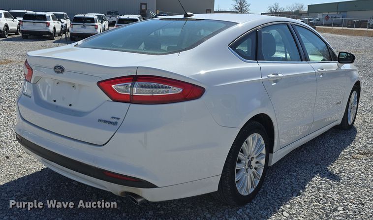 image for item DW3206 2013 Ford Fusion SE  