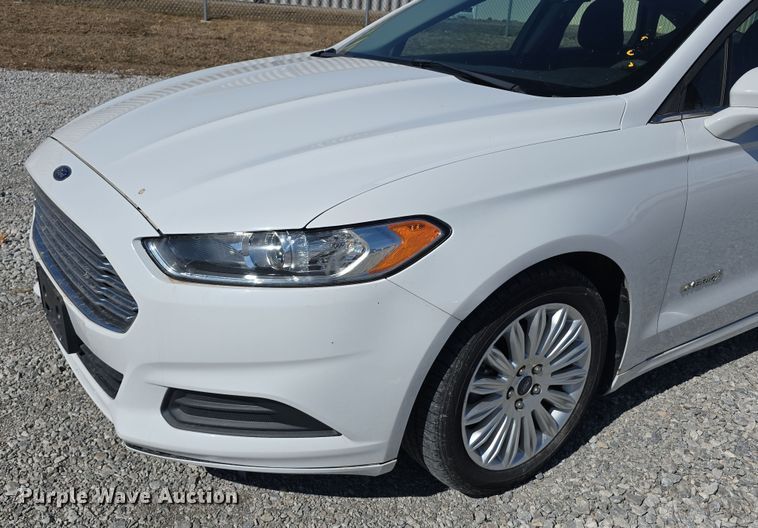 image for item DW3206 2013 Ford Fusion SE  