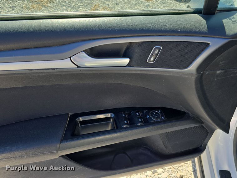 image for item DW3206 2013 Ford Fusion SE  