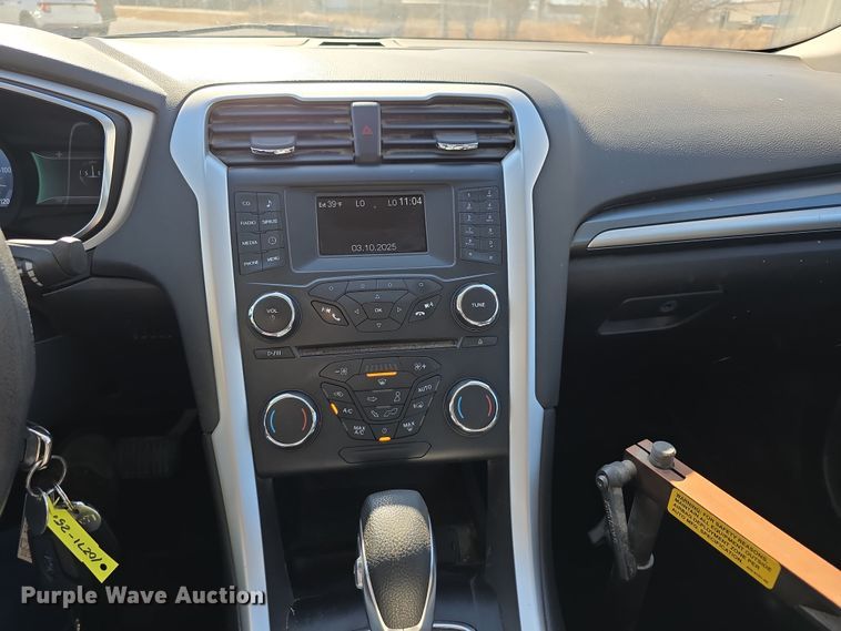 image for item DW3206 2013 Ford Fusion SE  