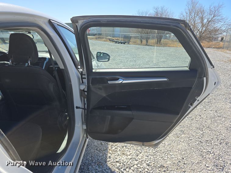 image for item DW3206 2013 Ford Fusion SE  