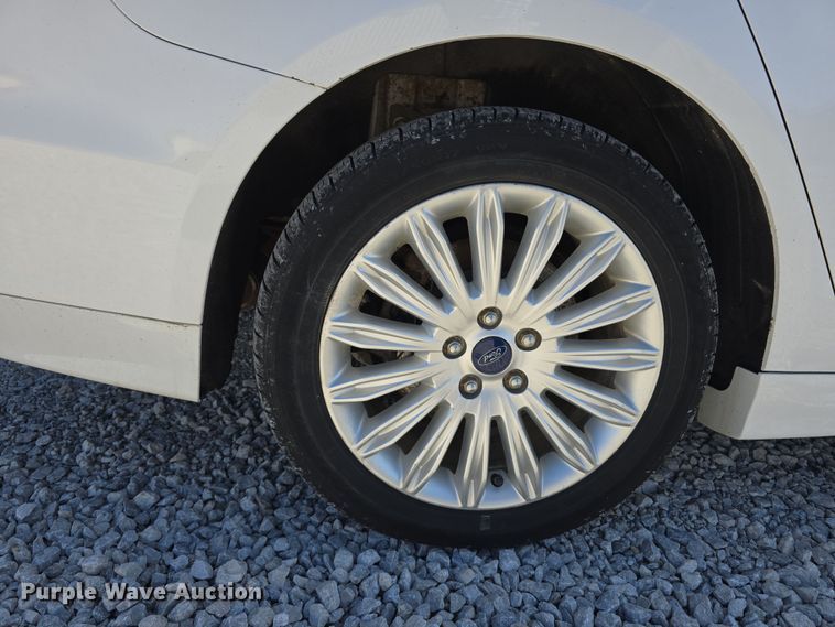 image for item DW3206 2013 Ford Fusion SE  