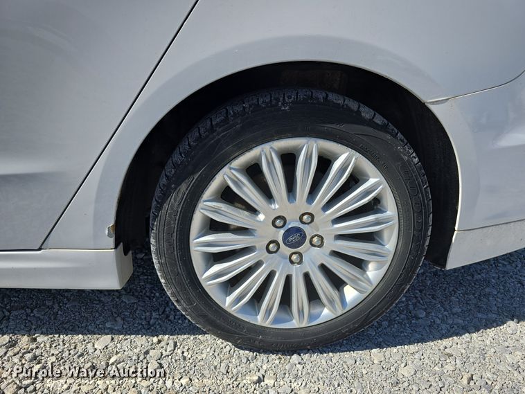 image for item DW3206 2013 Ford Fusion SE  