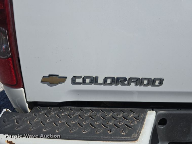 image for item DW3208 2012 Chevrolet Colorado Ext. Cab pickup truck