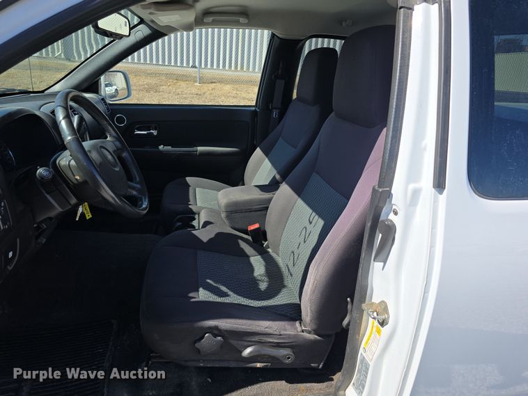 image for item DW3208 2012 Chevrolet Colorado Ext. Cab pickup truck