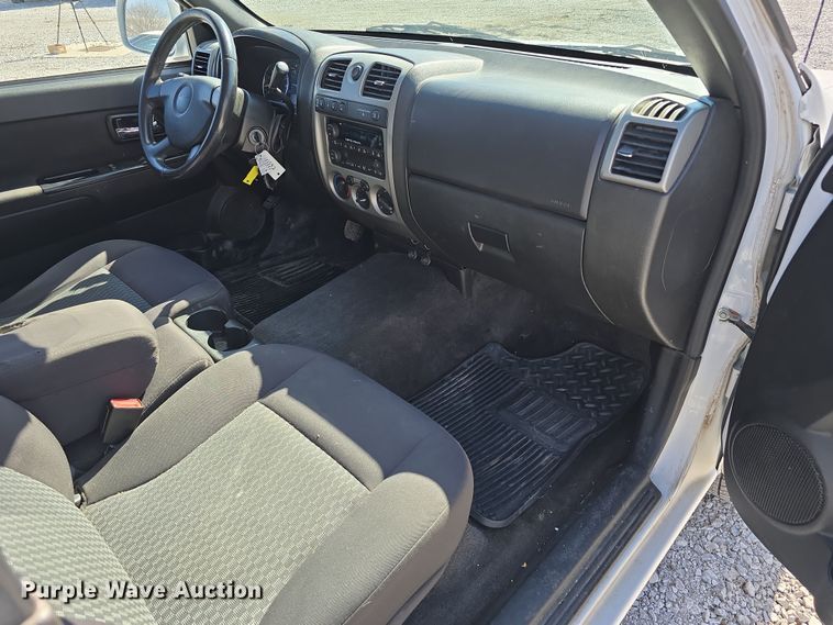 image for item DW3208 2012 Chevrolet Colorado Ext. Cab pickup truck