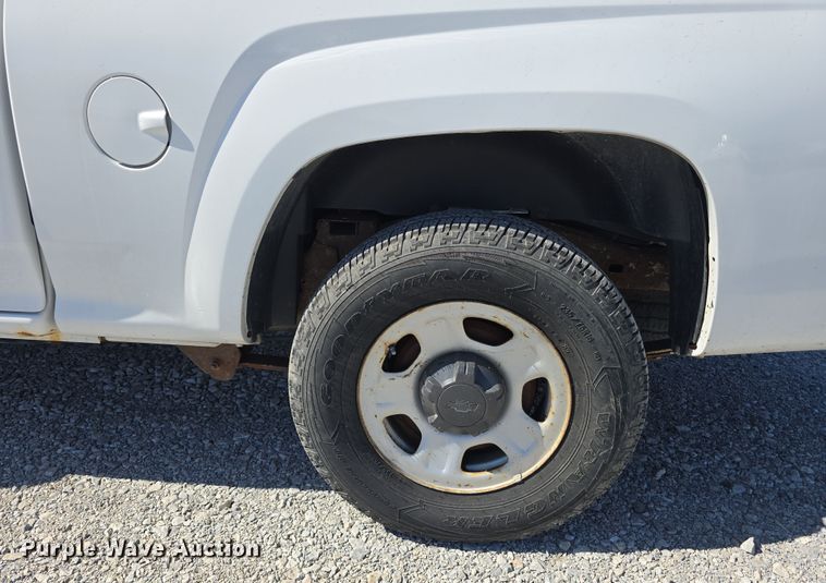 image for item DW3208 2012 Chevrolet Colorado Ext. Cab pickup truck