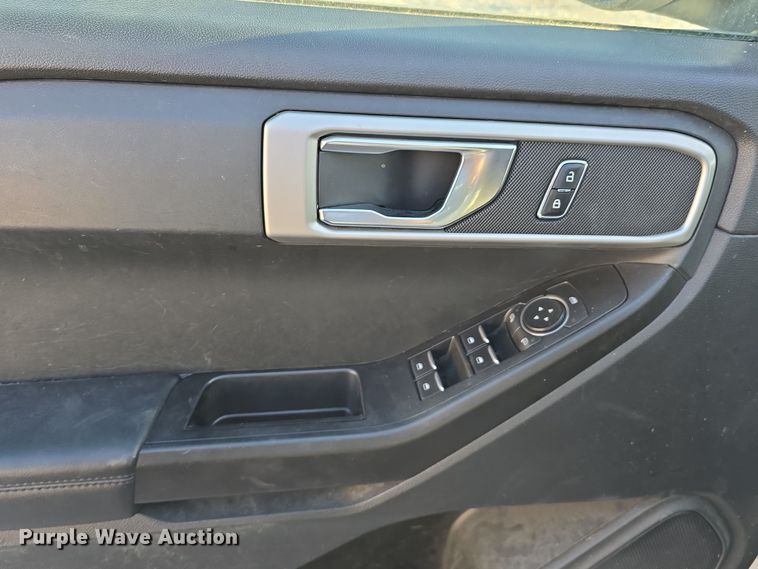 image for item DW3209 2020 Ford Explorer Police Interceptor SUV