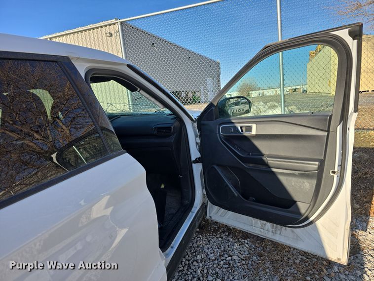 image for item DW3209 2020 Ford Explorer Police Interceptor SUV