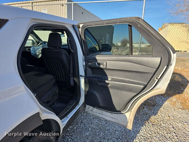 image for item DW3209 2020 Ford Explorer Police Interceptor SUV