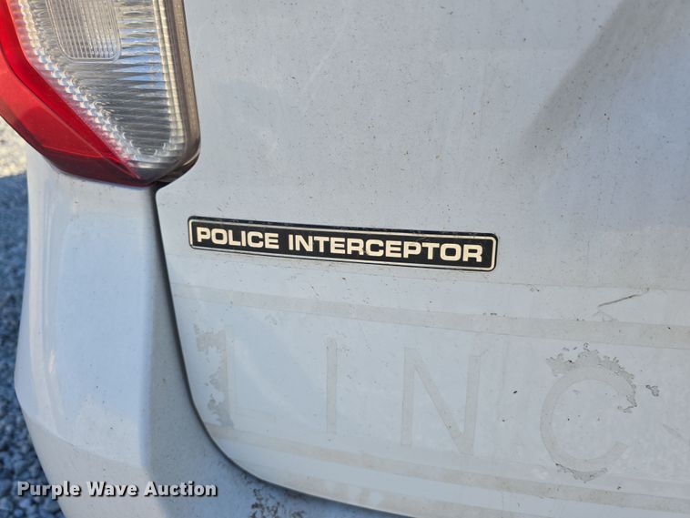 image for item DW3209 2020 Ford Explorer Police Interceptor SUV