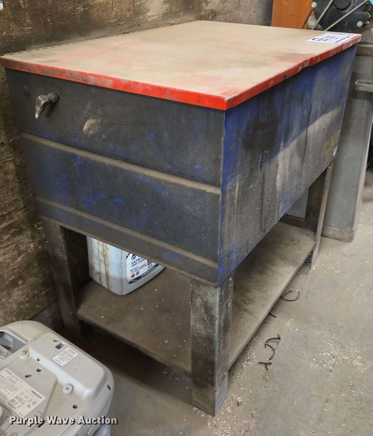 image for item DW3217 Universal Equip. MFG 5-93-AP parts washer