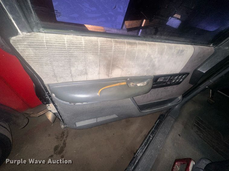 image for item DW5101 1990 Chevrolet C1500 pickup truck