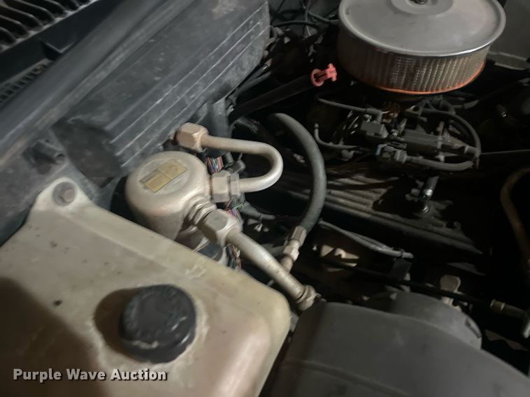 image for item DW5101 1990 Chevrolet C1500 pickup truck