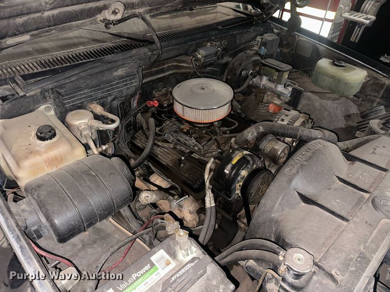 image for item DW5101 1990 Chevrolet C1500 pickup truck