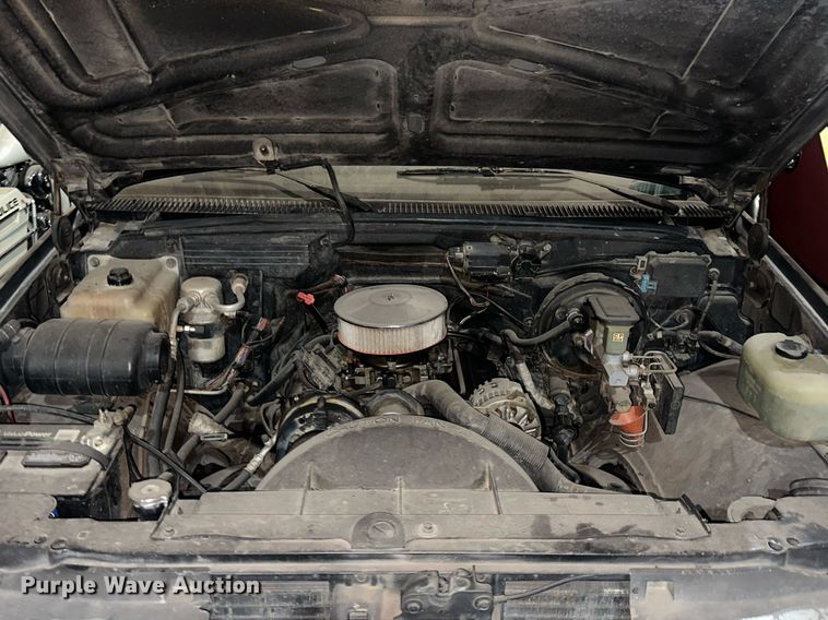 image for item DW5101 1990 Chevrolet C1500 pickup truck