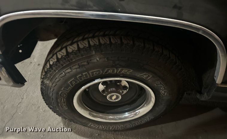 image for item DW5101 1990 Chevrolet C1500 pickup truck