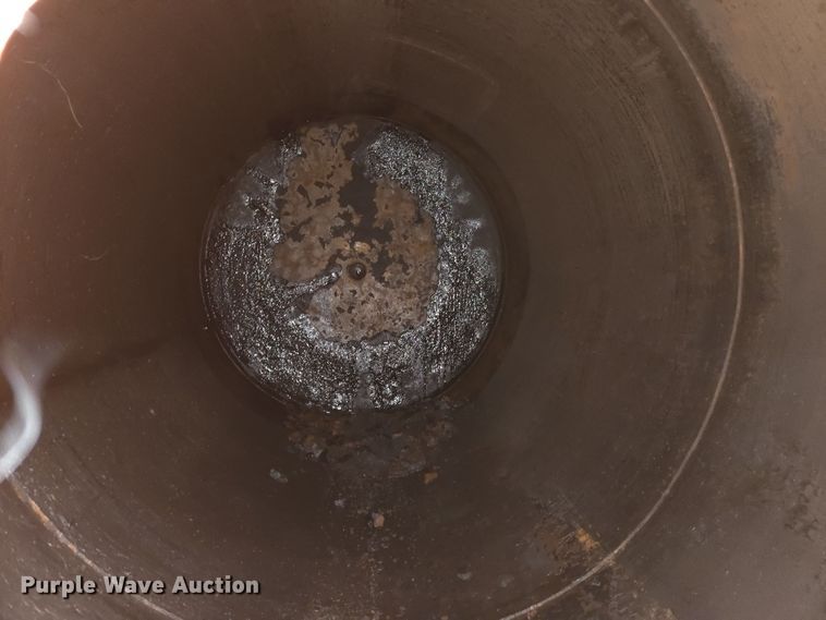 image for item DW8607 Oil tank