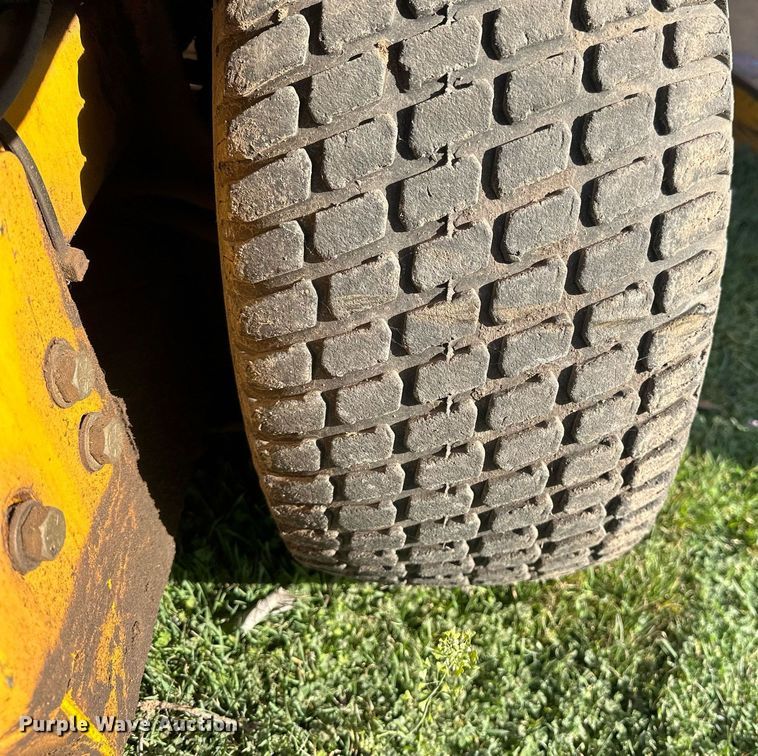 image for item DW8613 2009 Hustler Z ZTR lawn mower