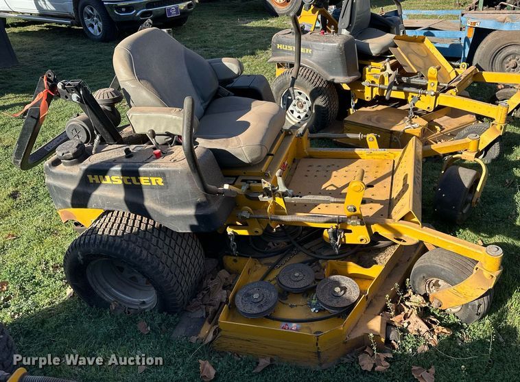 image for item DW8614 2014 Hustler 932772 ZTR lawn mower