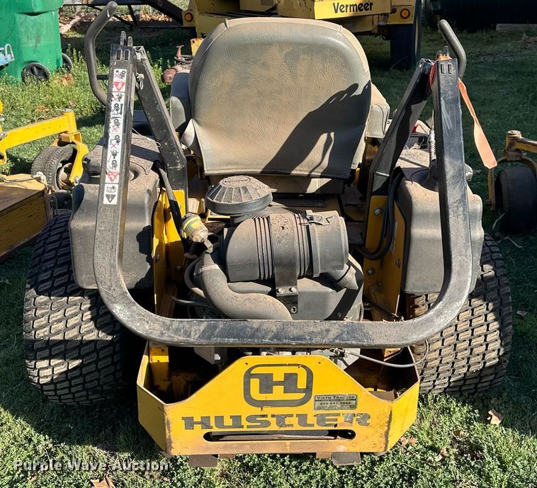 image for item DW8614 2014 Hustler 932772 ZTR lawn mower