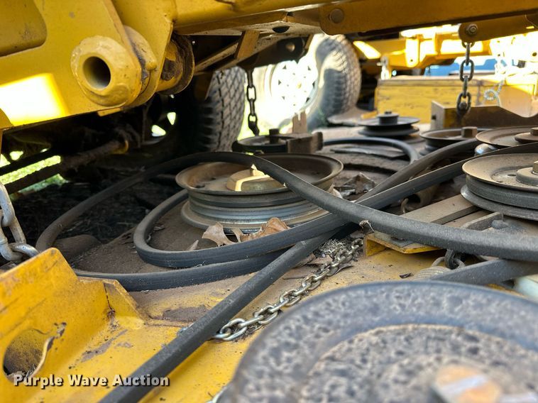 image for item DW8614 2014 Hustler 932772 ZTR lawn mower