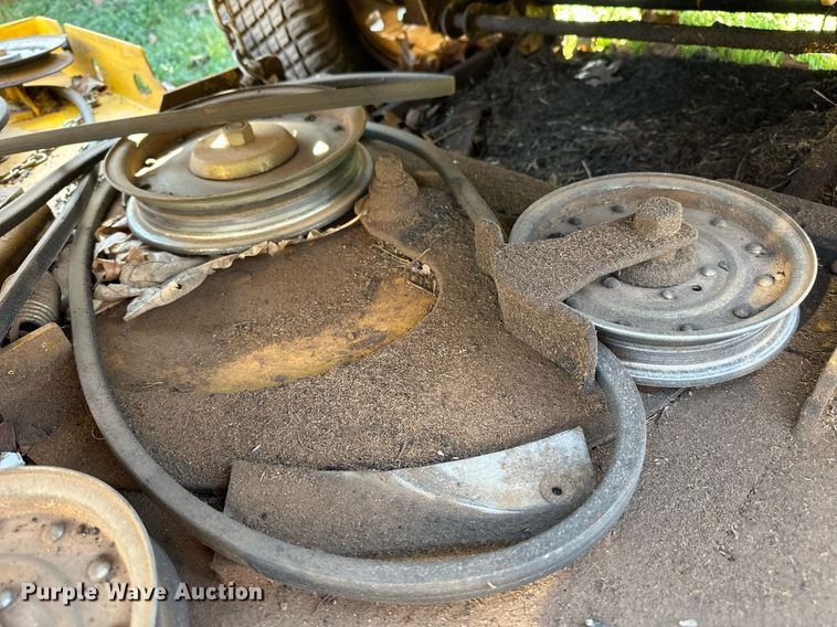 image for item DW8614 2014 Hustler 932772 ZTR lawn mower