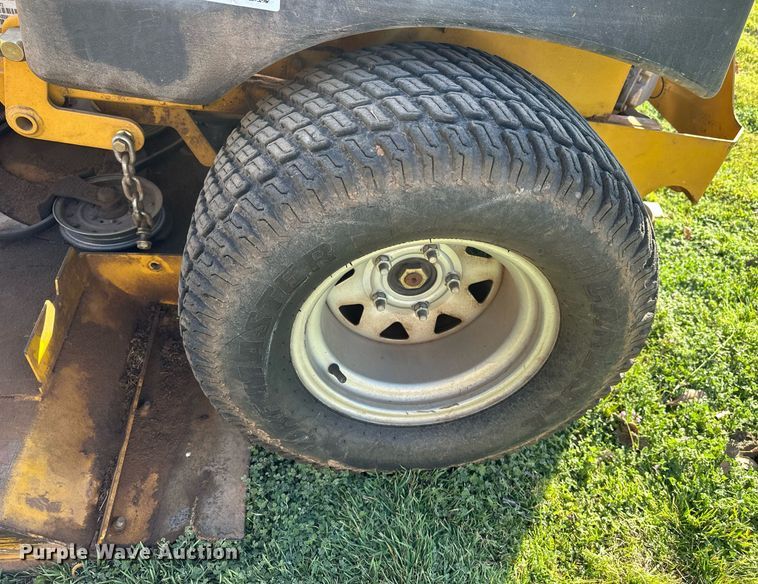 image for item DW8614 2014 Hustler 932772 ZTR lawn mower