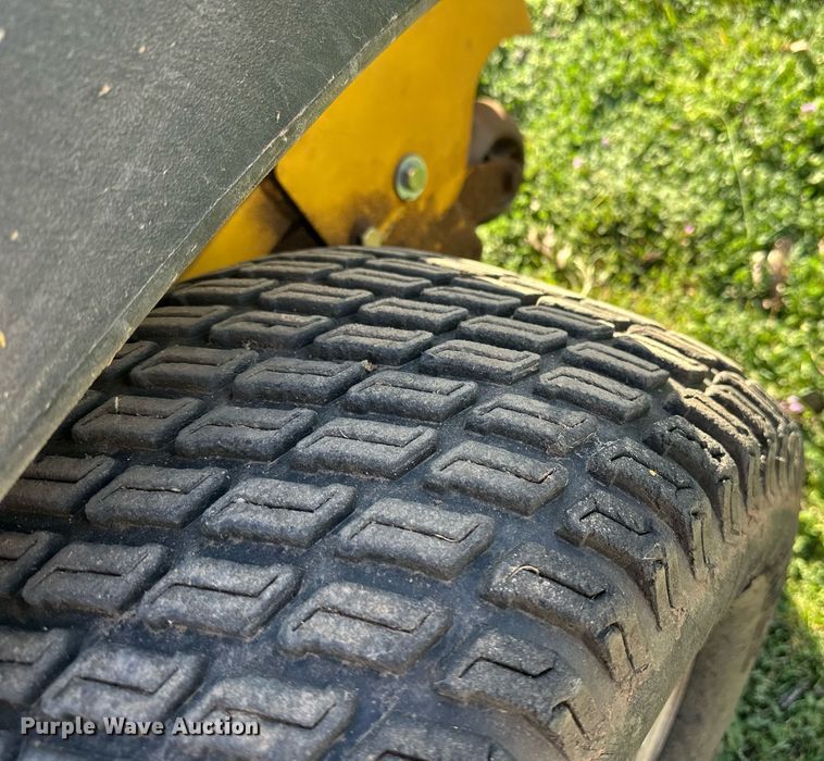 image for item DW8614 2014 Hustler 932772 ZTR lawn mower