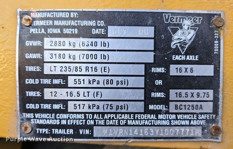 image for item DW8616 2000 Vermeer BC1250A wood chipper