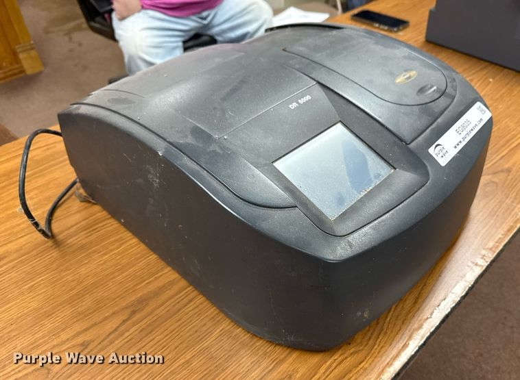 image for item EG8035 Hach DR5000 spectrophotometer