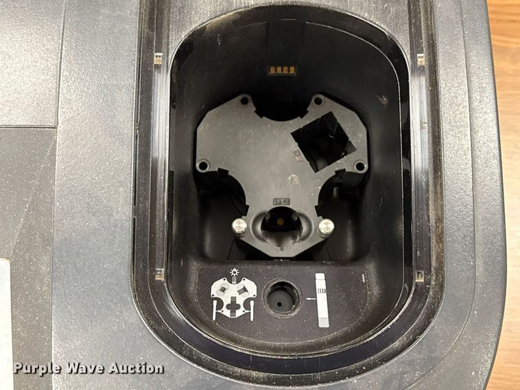 image for item EG8035 Hach DR5000 spectrophotometer