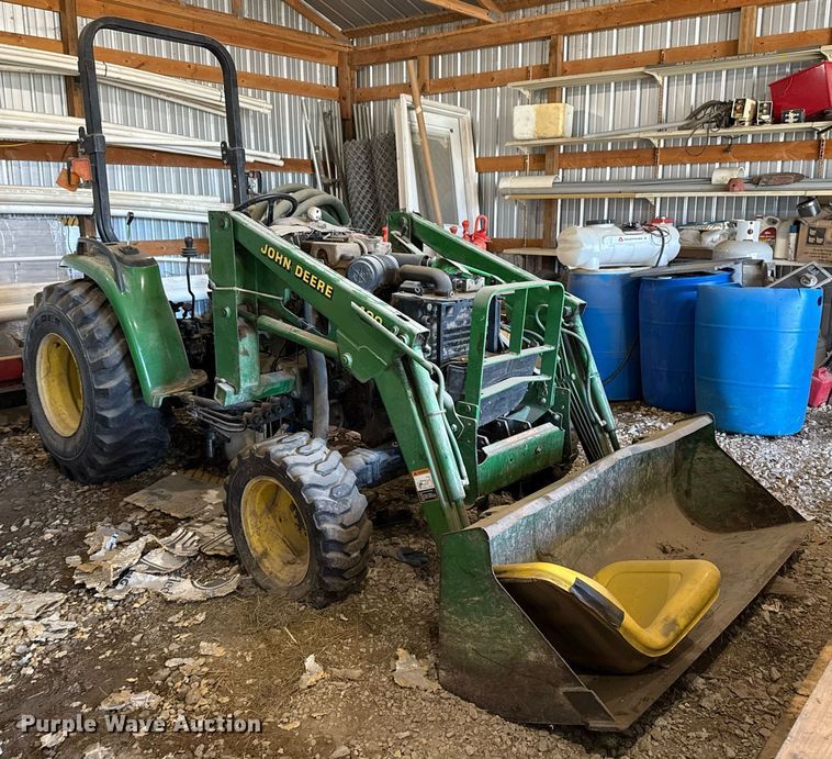 image for item EG8038 2001 John Deere 4300 tractor