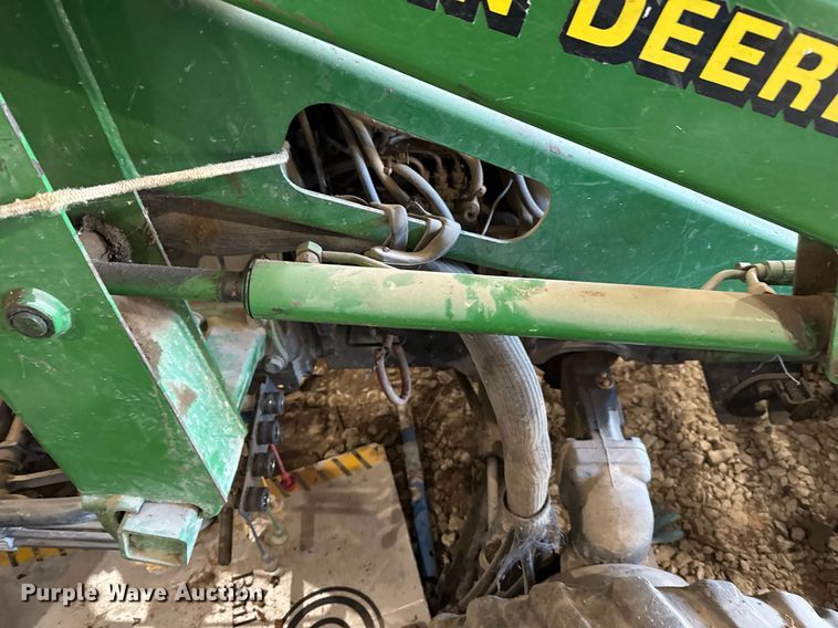 image for item EG8038 2001 John Deere 4300 tractor