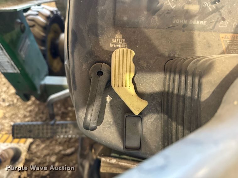 image for item EG8038 2001 John Deere 4300 tractor