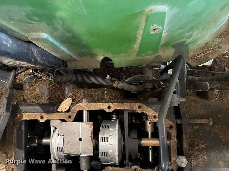 image for item EG8038 2001 John Deere 4300 tractor