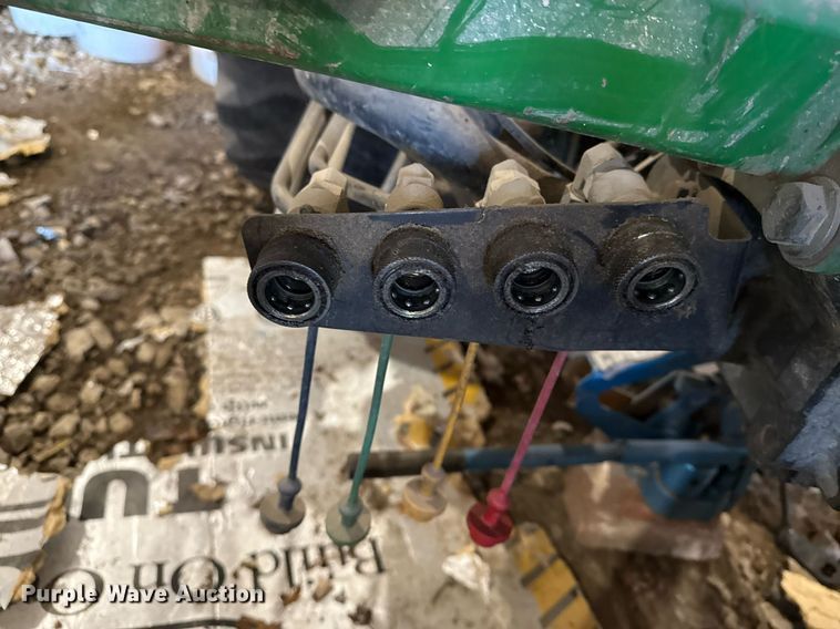 image for item EG8038 2001 John Deere 4300 tractor