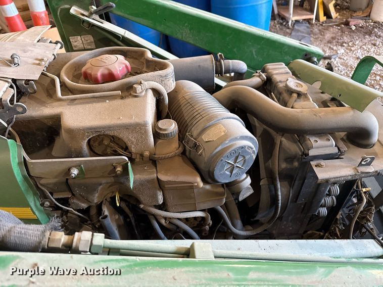 image for item EG8038 2001 John Deere 4300 tractor