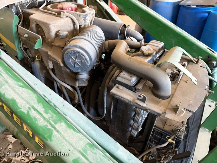 image for item EG8038 2001 John Deere 4300 tractor