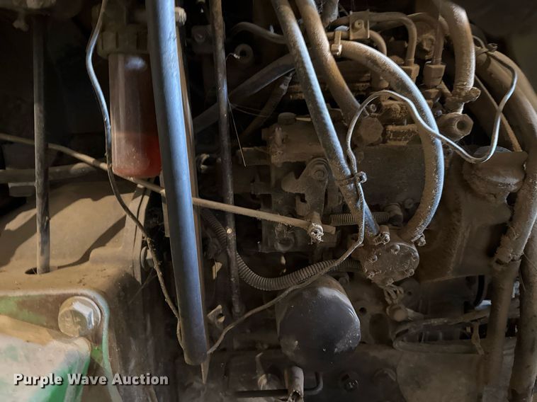 image for item EG8038 2001 John Deere 4300 tractor