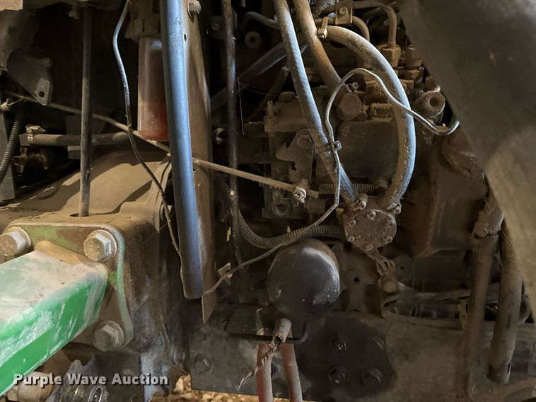 image for item EG8038 2001 John Deere 4300 tractor