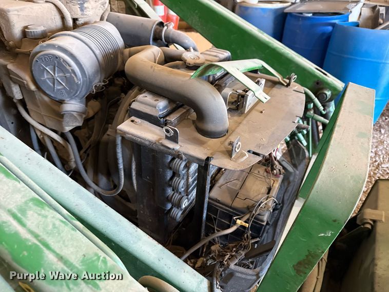 image for item EG8038 2001 John Deere 4300 tractor