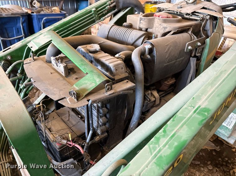 image for item EG8038 2001 John Deere 4300 tractor