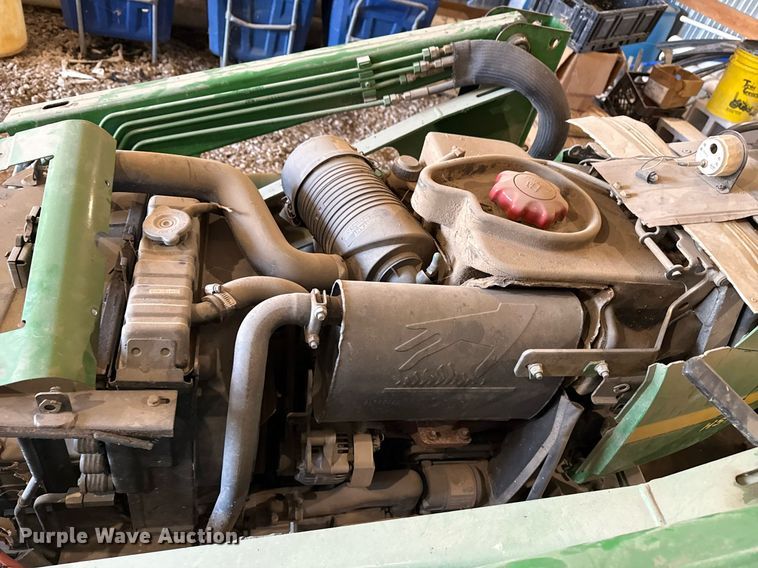 image for item EG8038 2001 John Deere 4300 tractor