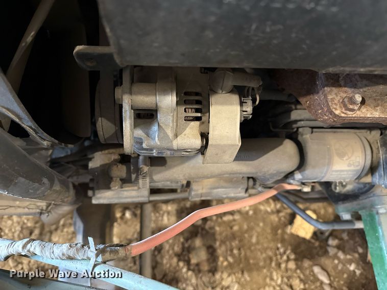 image for item EG8038 2001 John Deere 4300 tractor