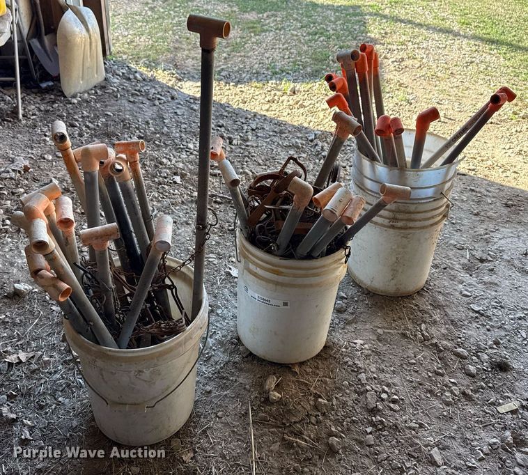 image for item EG8045 Approximately 15 steel traps