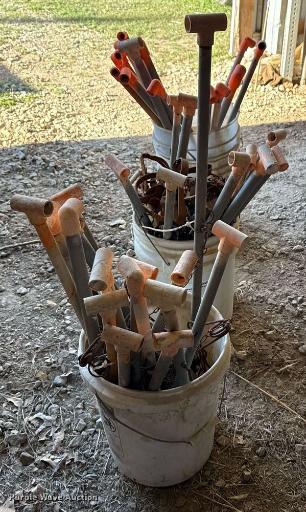 image for item EG8045 Approximately 15 steel traps