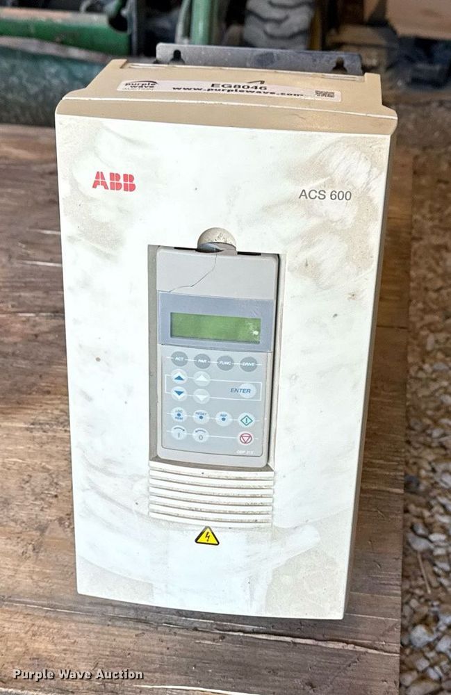 image for item EG8046 ABB ACS600 variable frequency drive